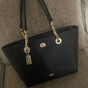 Coach Pebbled Turnlock Chain Leather Tote